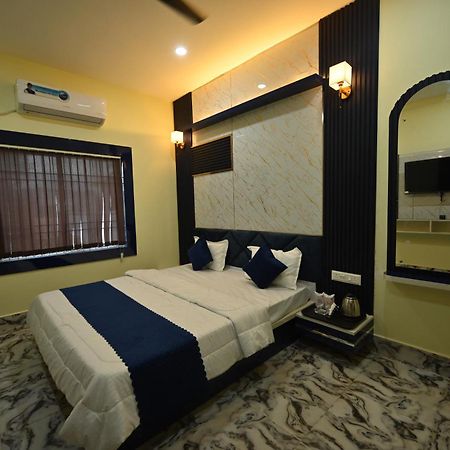 Hotel The Vintage Plaza Baripada Esterno foto